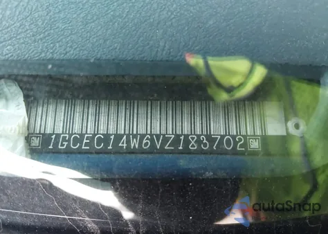 1997 Chevrolet C1500 Sportside z USA, uszkodzony, nr VIN 1GCEC14W6VZ183702